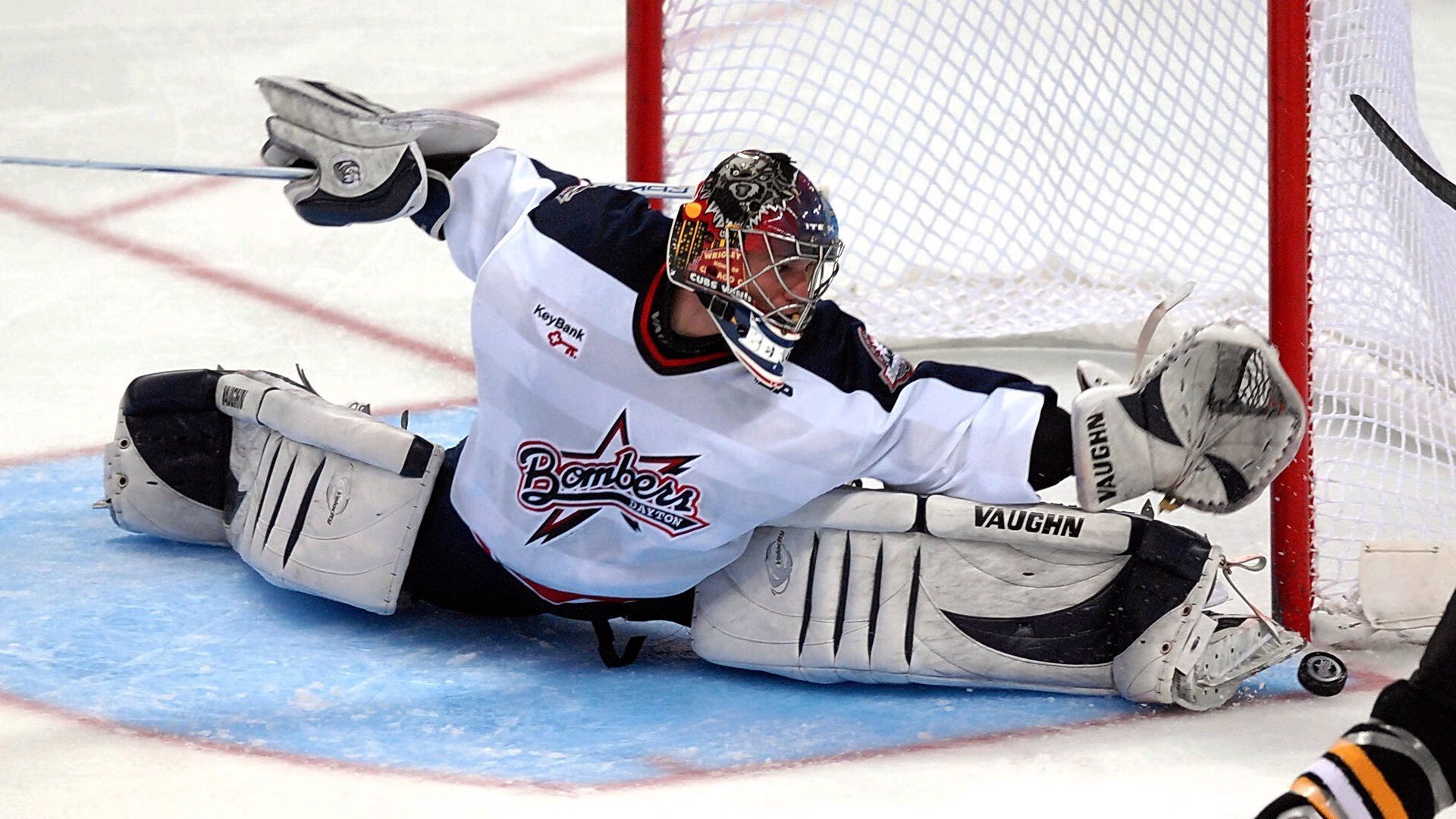 _马拉松赛道安全措施升级，确保运动员顺利完赛_，马拉松安全管理规定